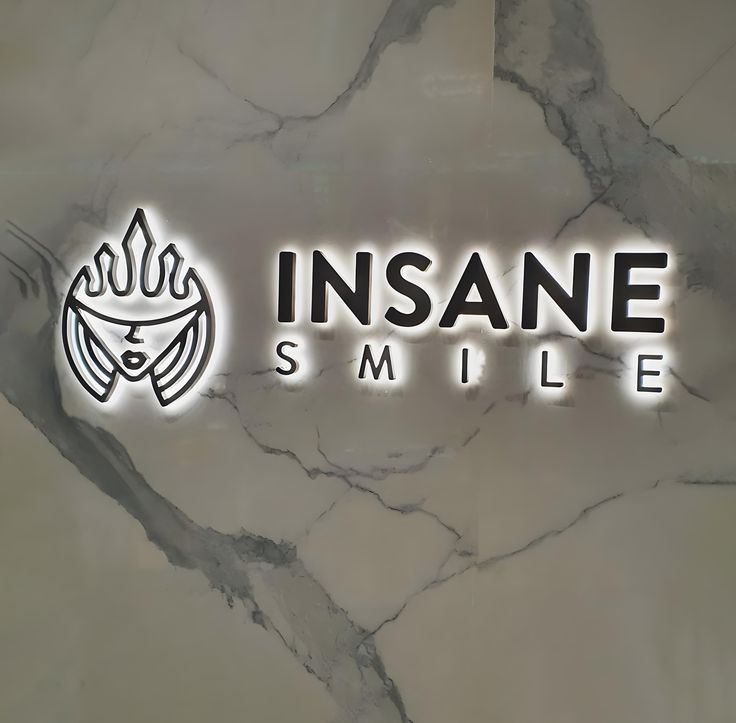 Lighting Decor Company - カスタマイズされた3D LEDライト付きチャンネル文字看板、ビジネス名の壁面看板、会社ロゴ、店舗正面装飾、電子看板